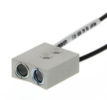 OMRON INDUSTRIAL AUTOMATION E32-A09 2M