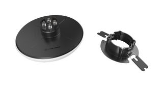HUBER+SUHNER 1399.32.0016 Antenna, MIMO, 5.15 GHz to 6 GHz, 6.5 dBi, Vertical