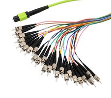 L-COM MPM24OM5-STR-3 光纤线缆, MPO 插头-ST,MM, 3M