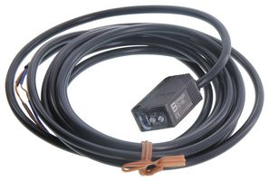 OMRON INDUSTRIAL AUTOMATION E3Z-D62 光电传感器